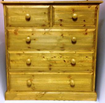 2/3 Pine Chest of Drawer